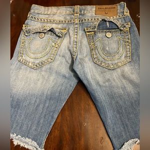 Mens True religion Jean shorts sz 29